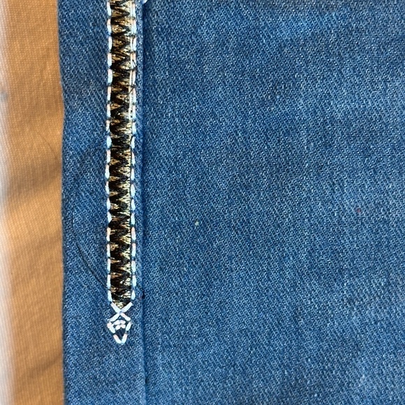 Rock Revival ALIVIA OVERSIZED WIDE-LEG JEANS - Picture 11 of 12